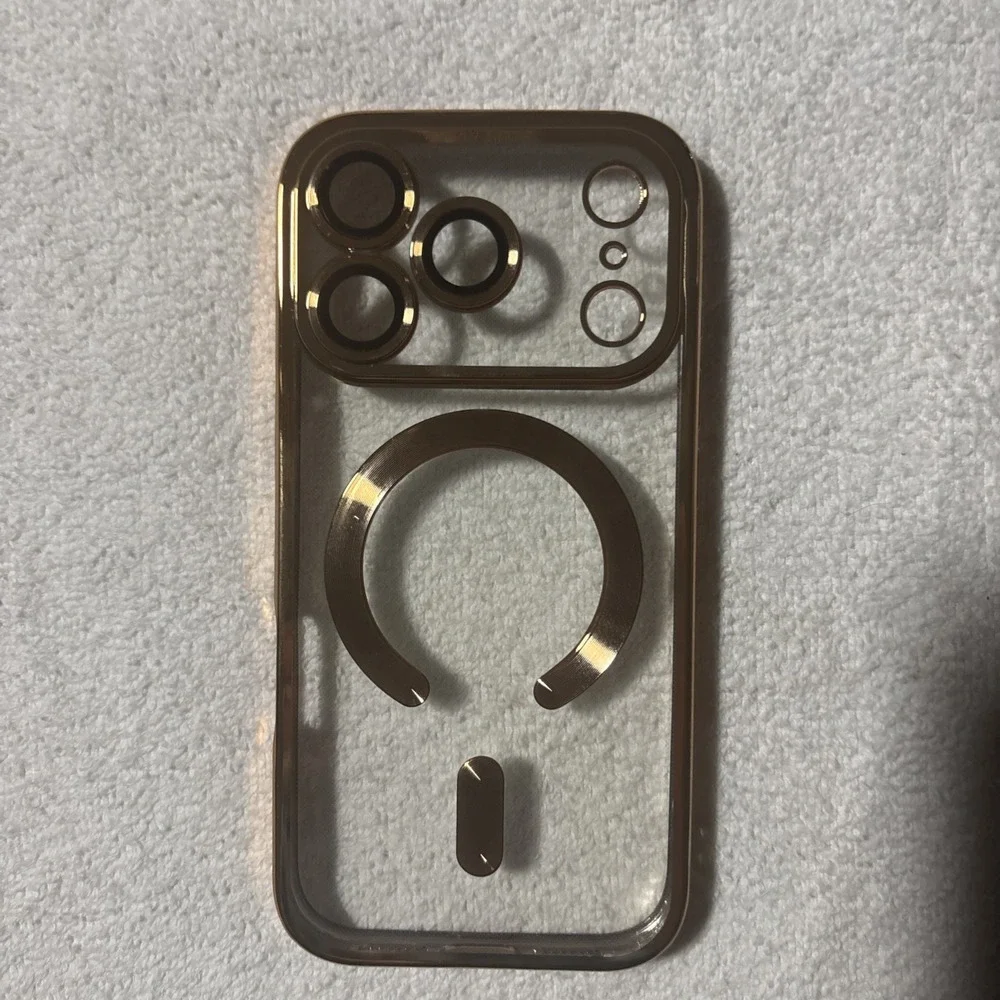 IPhone 17 Pro Or Pro Max Case Magnetic Clear in Gold Trim +++ New Screen Prot.